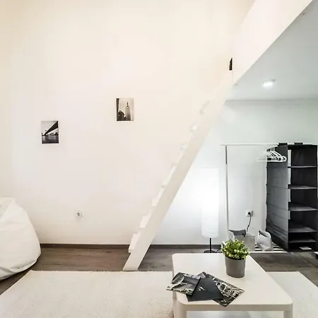 Modern And Stylish Close To The Danube Appartamento Budapest
